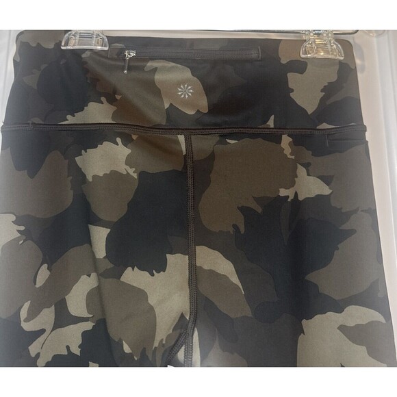 ATHLETA WOMEN’S GREEN CAMOUFLAGE 7/8 LEGGING SIZE XS W/Pocket Stretch Gym - Picture 5 of 11